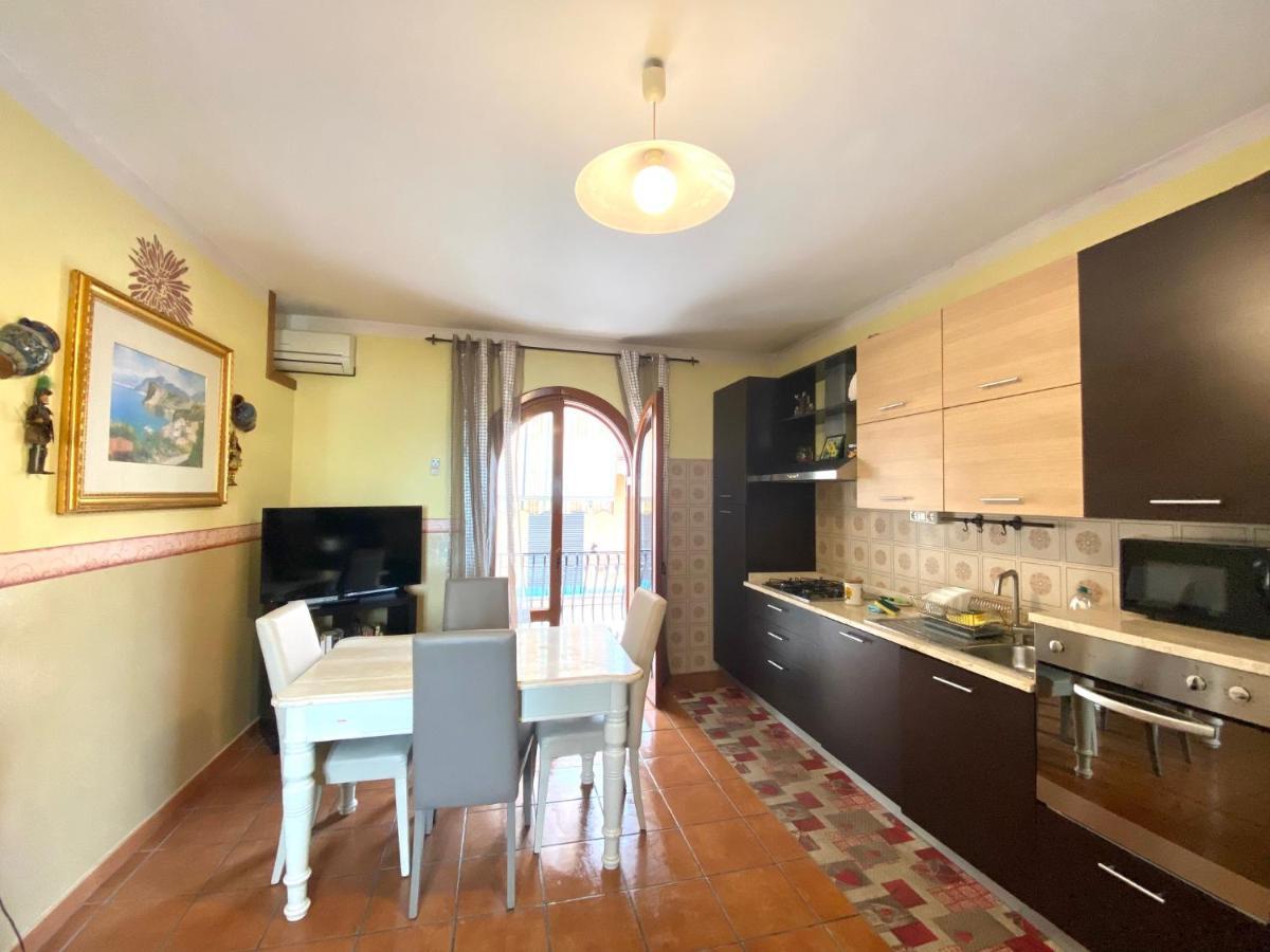 Apartments Mikros Giardini Naxos Eksteriør billede