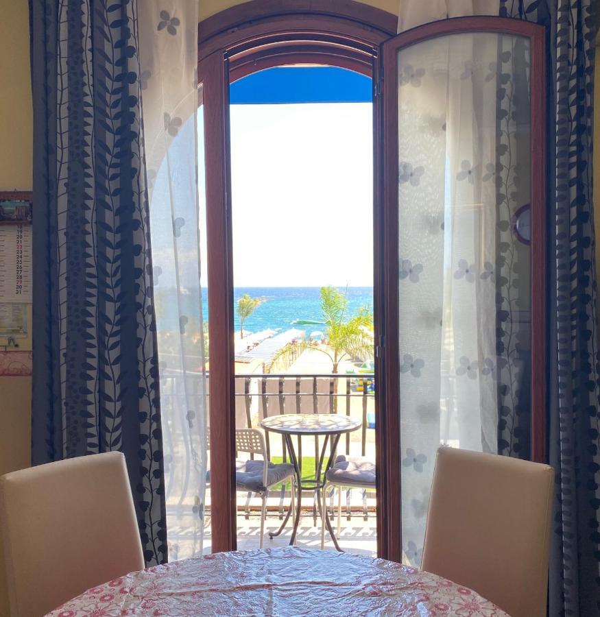 Apartments Mikros Giardini Naxos Eksteriør billede
