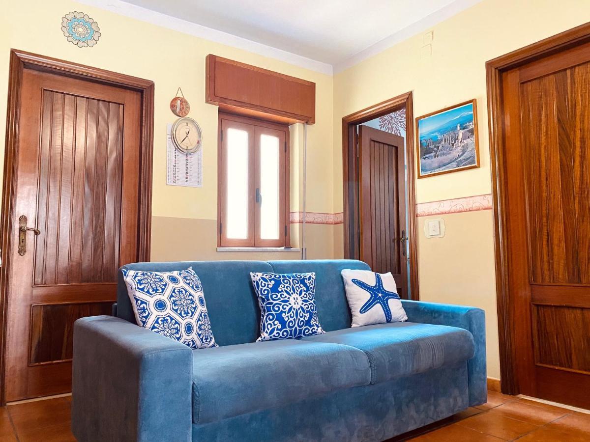 Apartments Mikros Giardini Naxos Eksteriør billede
