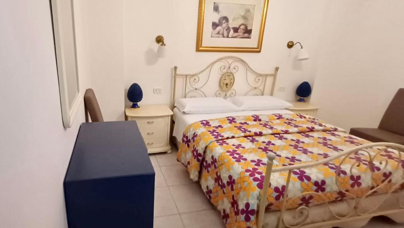 Apartments Mikros Giardini Naxos Eksteriør billede