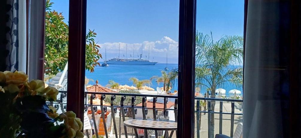 Apartments Mikros Giardini Naxos Eksteriør billede
