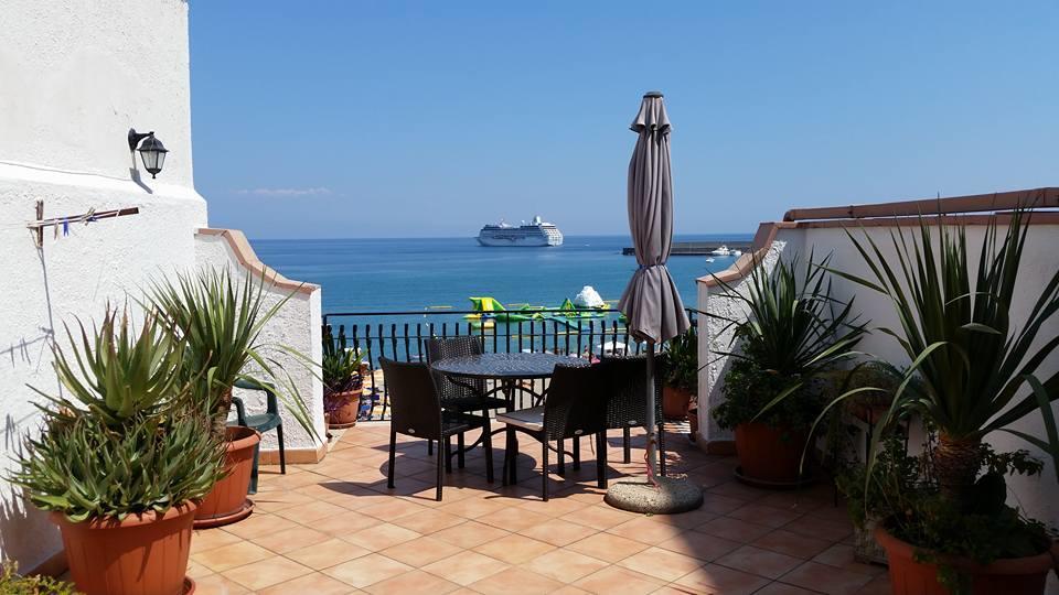 Apartments Mikros Giardini Naxos Eksteriør billede