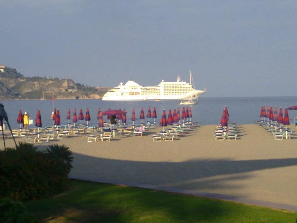 Apartments Mikros Giardini Naxos Værelse billede
