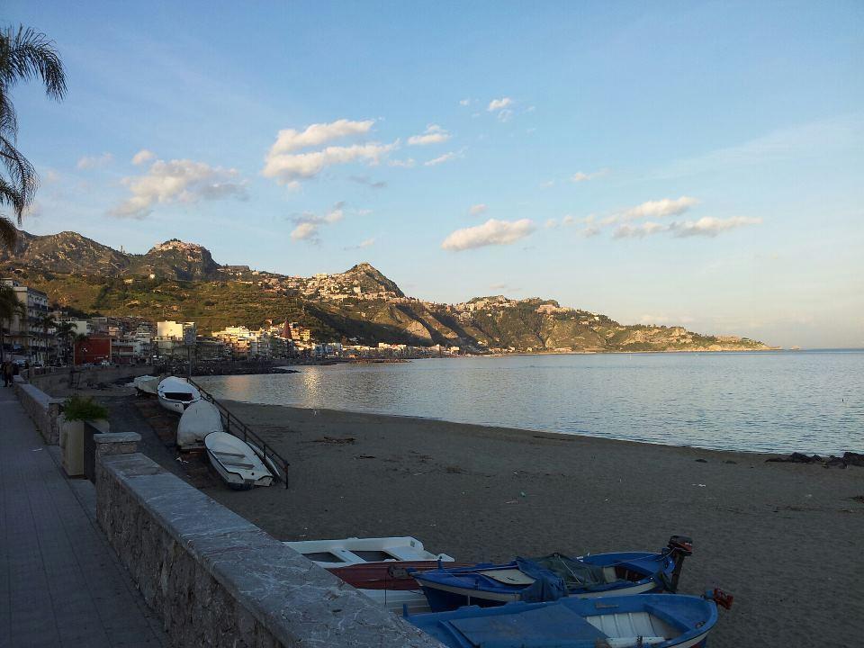Apartments Mikros Giardini Naxos Værelse billede